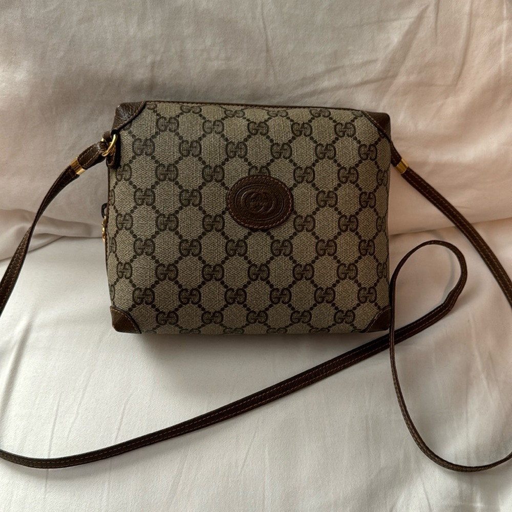Vintage Gucci crossbody